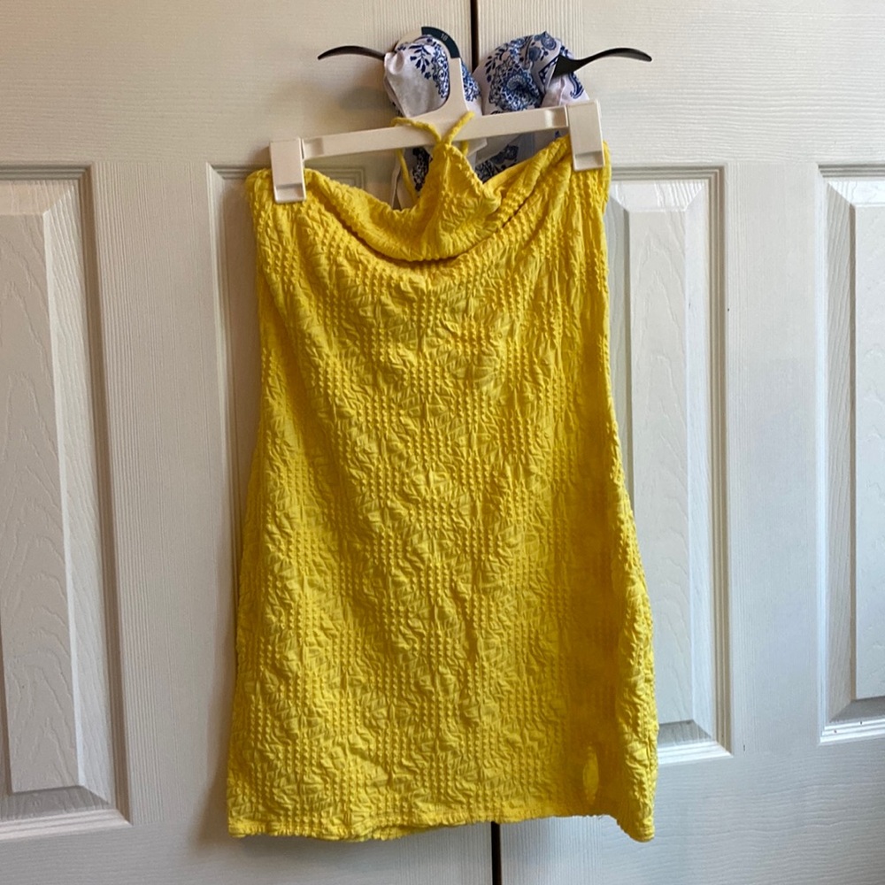 Cute yellow dress